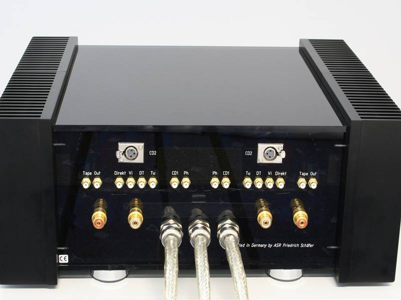 ASR Emitter 2, 3 châssis