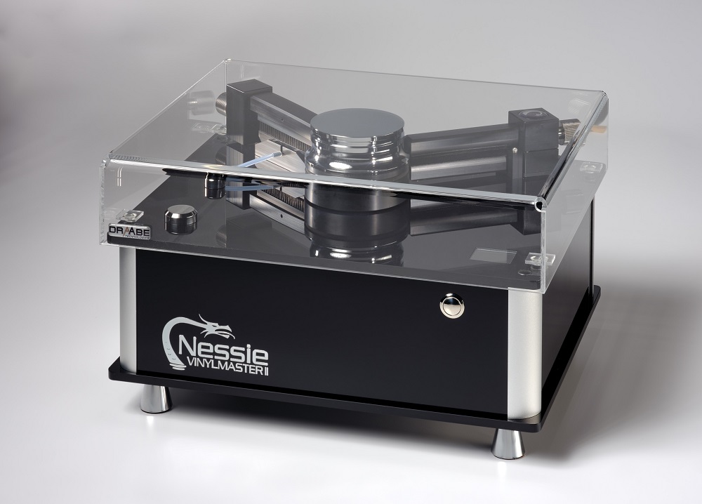 Nessie Vinylmaster Reference