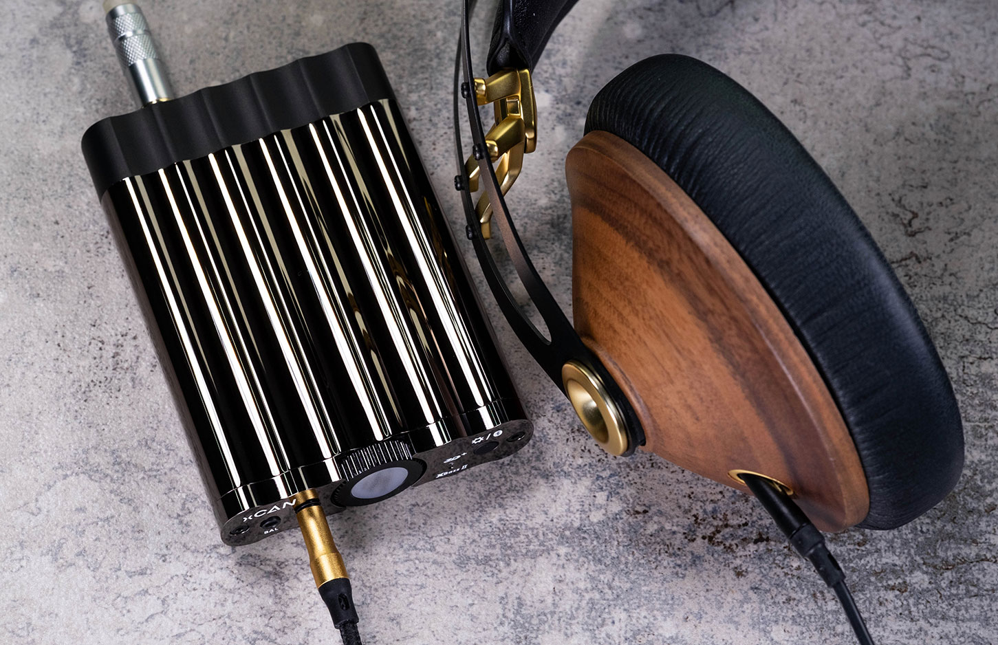 iFi Audio xCAN