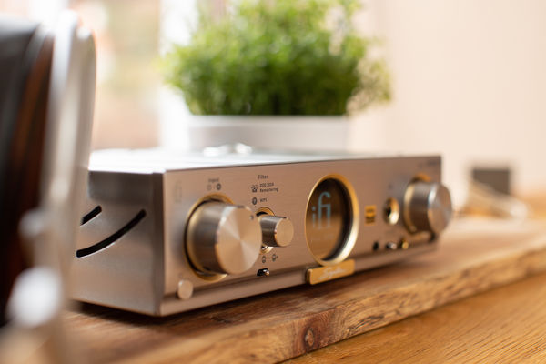 iFi Audio iDSD Pro Signature 4.4 MM
