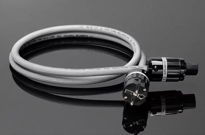 Gigawatt - Pack Barrette secteur PF-1e + Câble secteur Power Sync